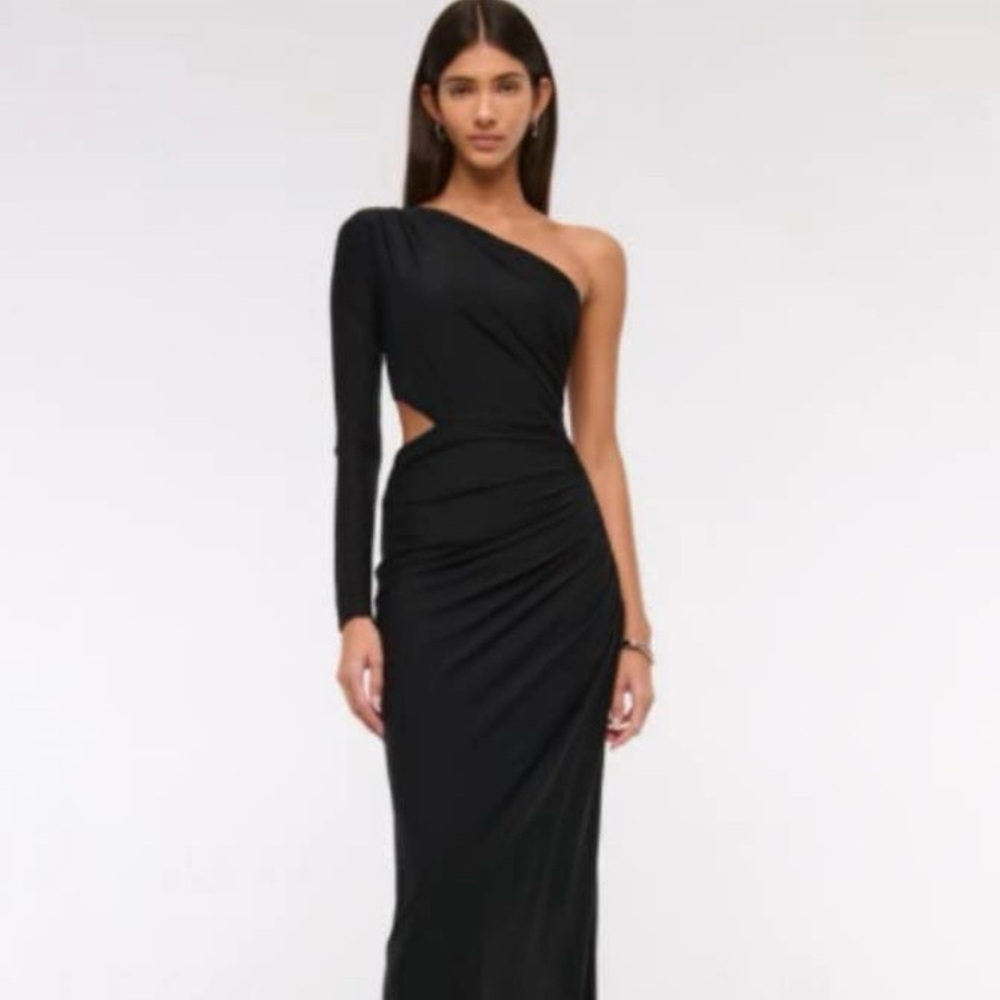 Elegant Black One-Shoulder Dress